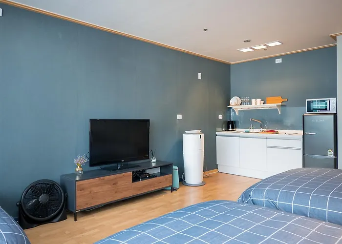 Willow House Hongdae * Seoul