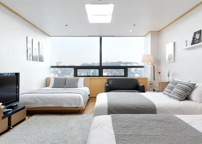 Willow House Hongdae *