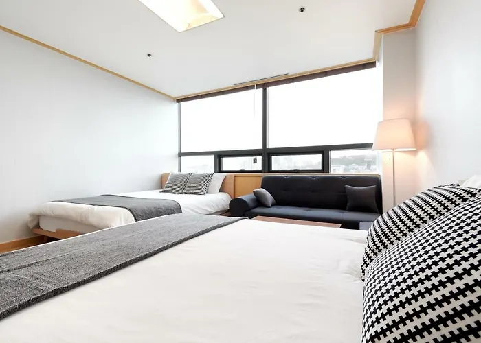 Willow House Hongdae * Seoul